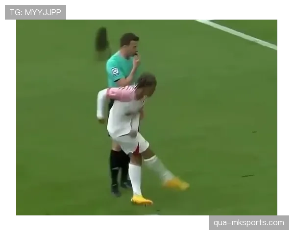 点球助跑规则拆解：哪些动作会被判犯规？