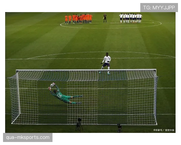 克洛普如何通过强化高位逼抢压制对手后防线？